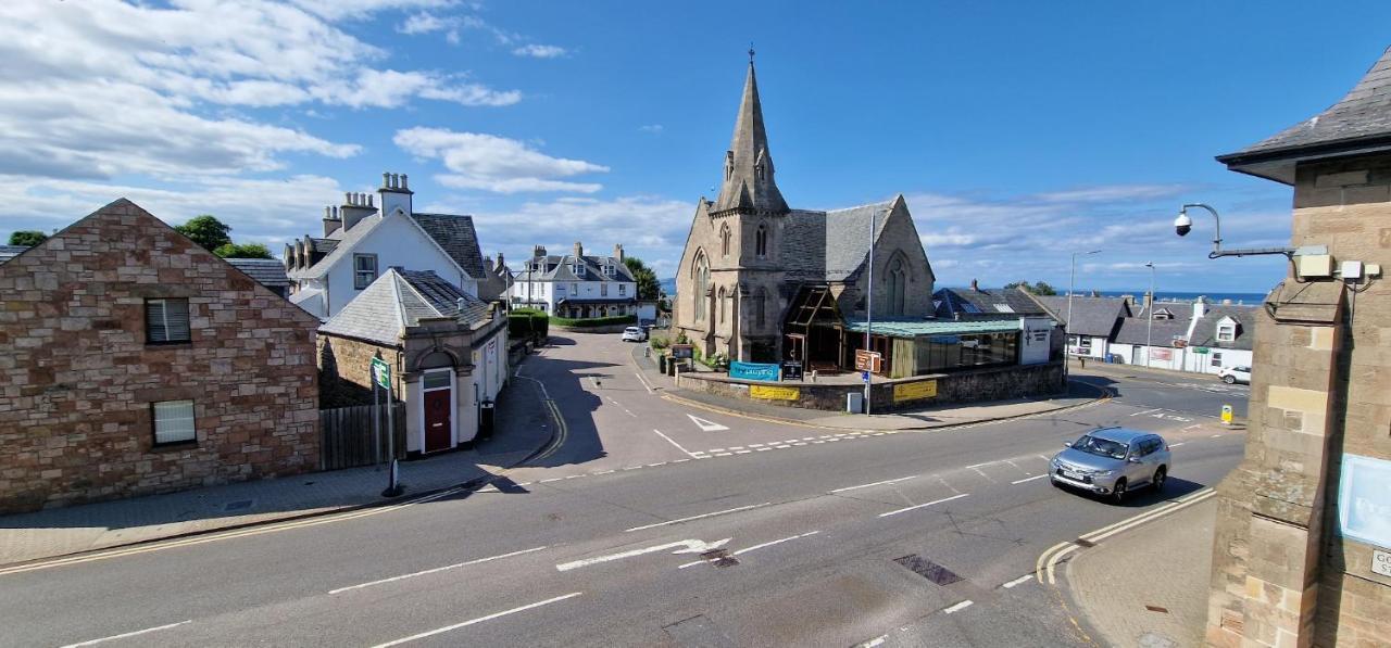 Colin Young Place Nairn Eksteriør bilde