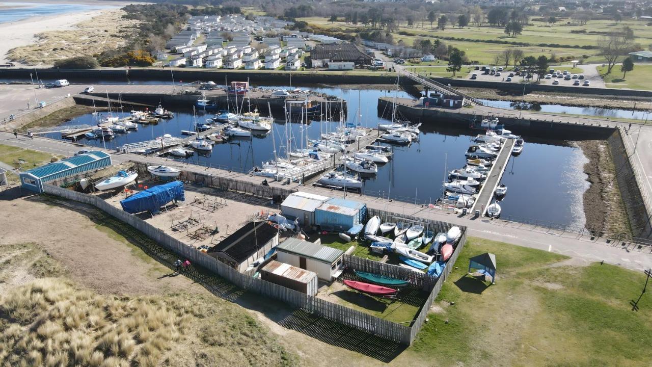 Colin Young Place Nairn Eksteriør bilde